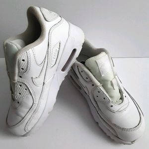 Nike's girls AirMax size 1Y